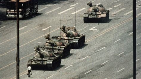 天安門|Tiananmen Square Protests: 1989, Massacre & Tank。